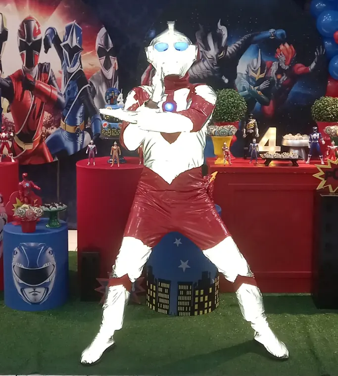 Ultraman em festa